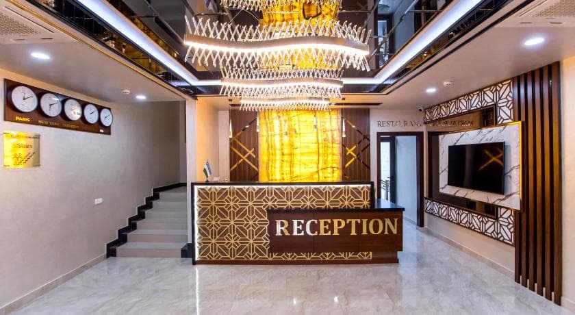 Art Deluxe Hotel