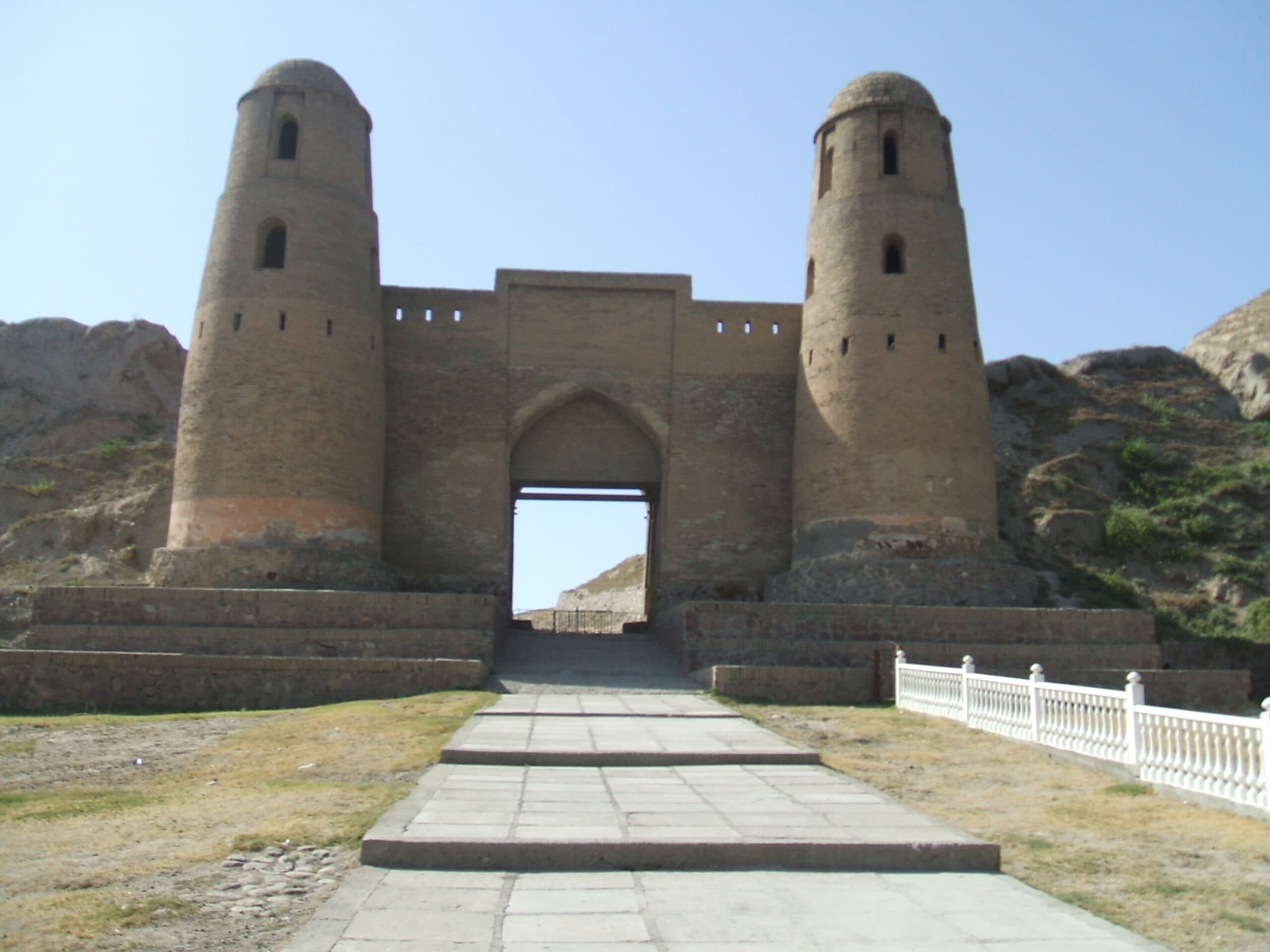 Tajikistan introduces unilateral visa-free travel for citizens of 52 countries