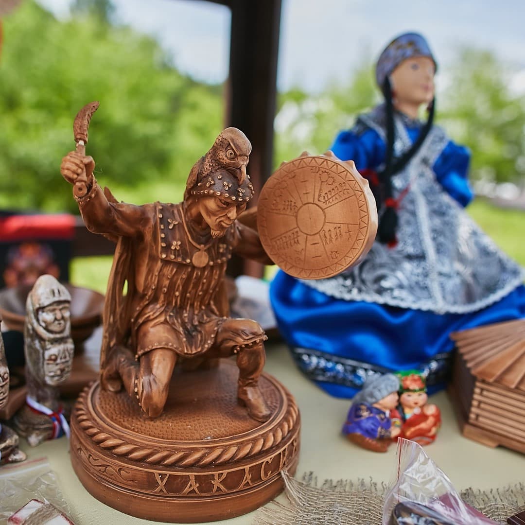 Unusual souvenirs from Kyrgyzstan: what to bring friends?
