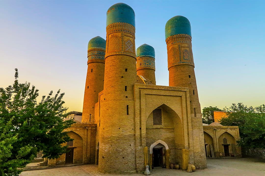 Plan Your Ultimate Silk Road Itinerary with Minzifa Travel