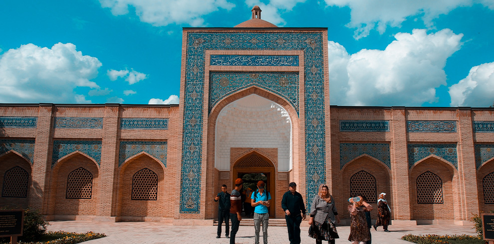Essential Uzbekistan Travel Requirements: What You Need to Know