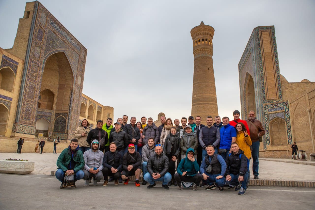 Tech and travel: Using Apps, E-Visa, and Digital Tools When Exploring Uzbekistan