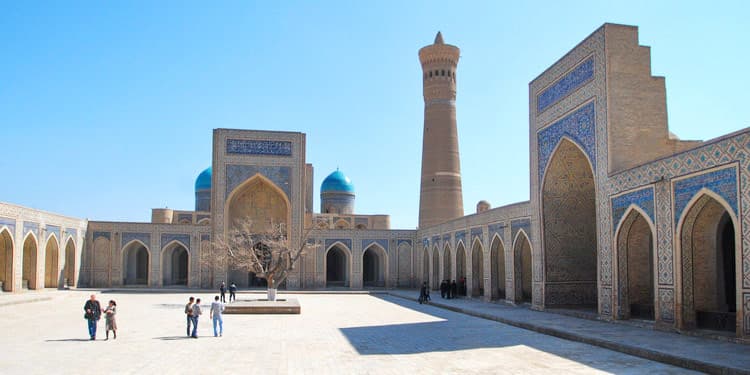 Discover the Best Uzbekistan Tour Packages with Minzifa Travel