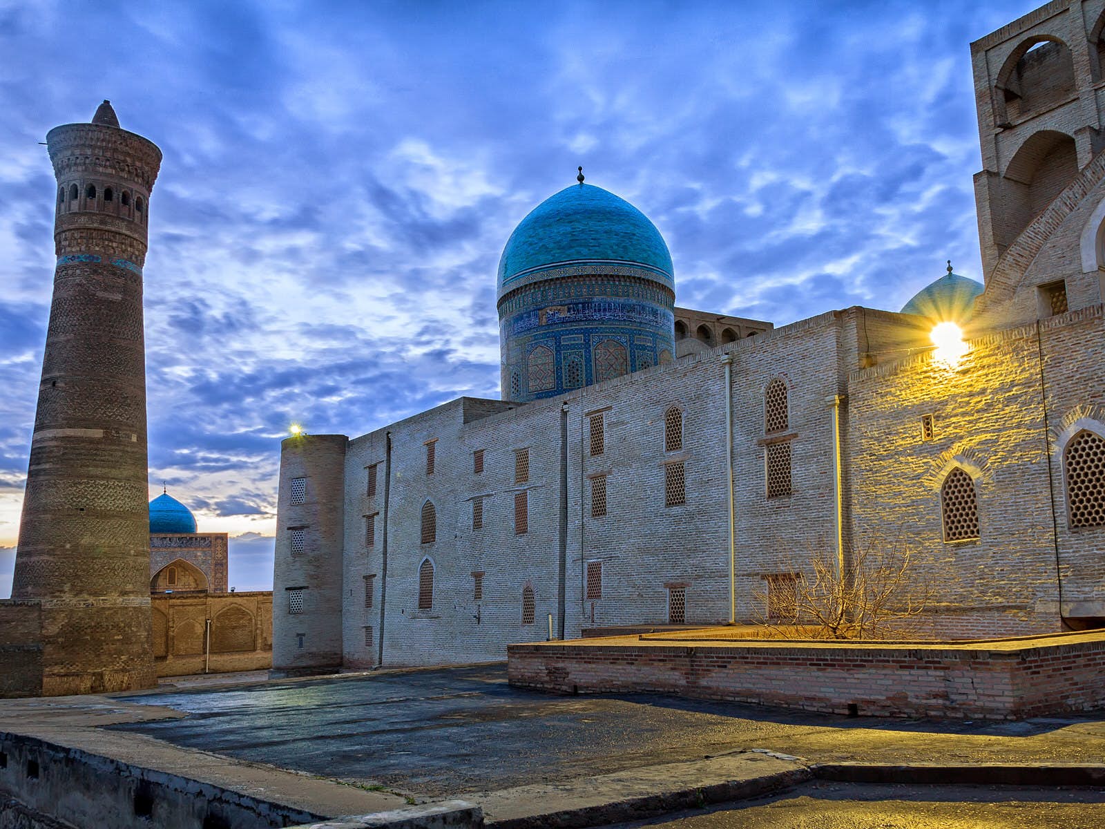 Unveiling the Origins: When Did the Silk Road Start? Insights by Minzifa Travel
