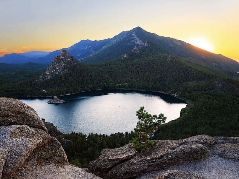 Why Is Central Asia Important? Discover the Region's Fascinating Legacy with Minzifa Travel