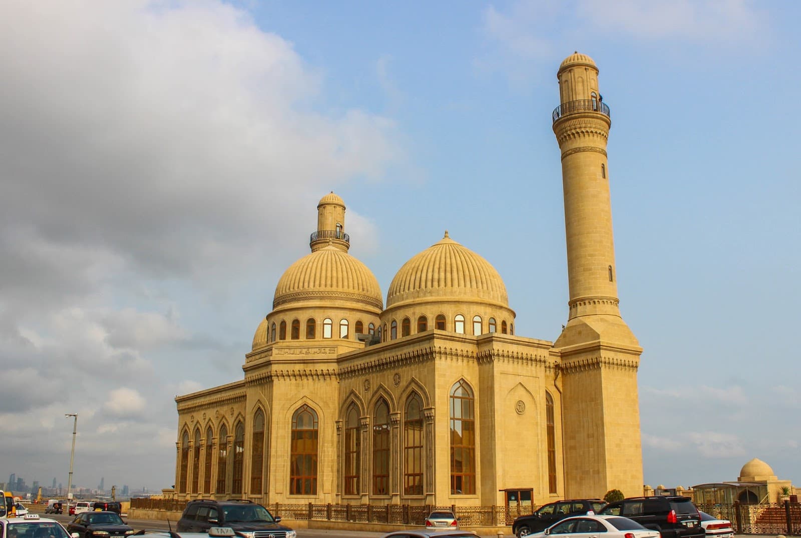 Discover the Vibrant Samarkand Touristic Centre with Minzifa Travel