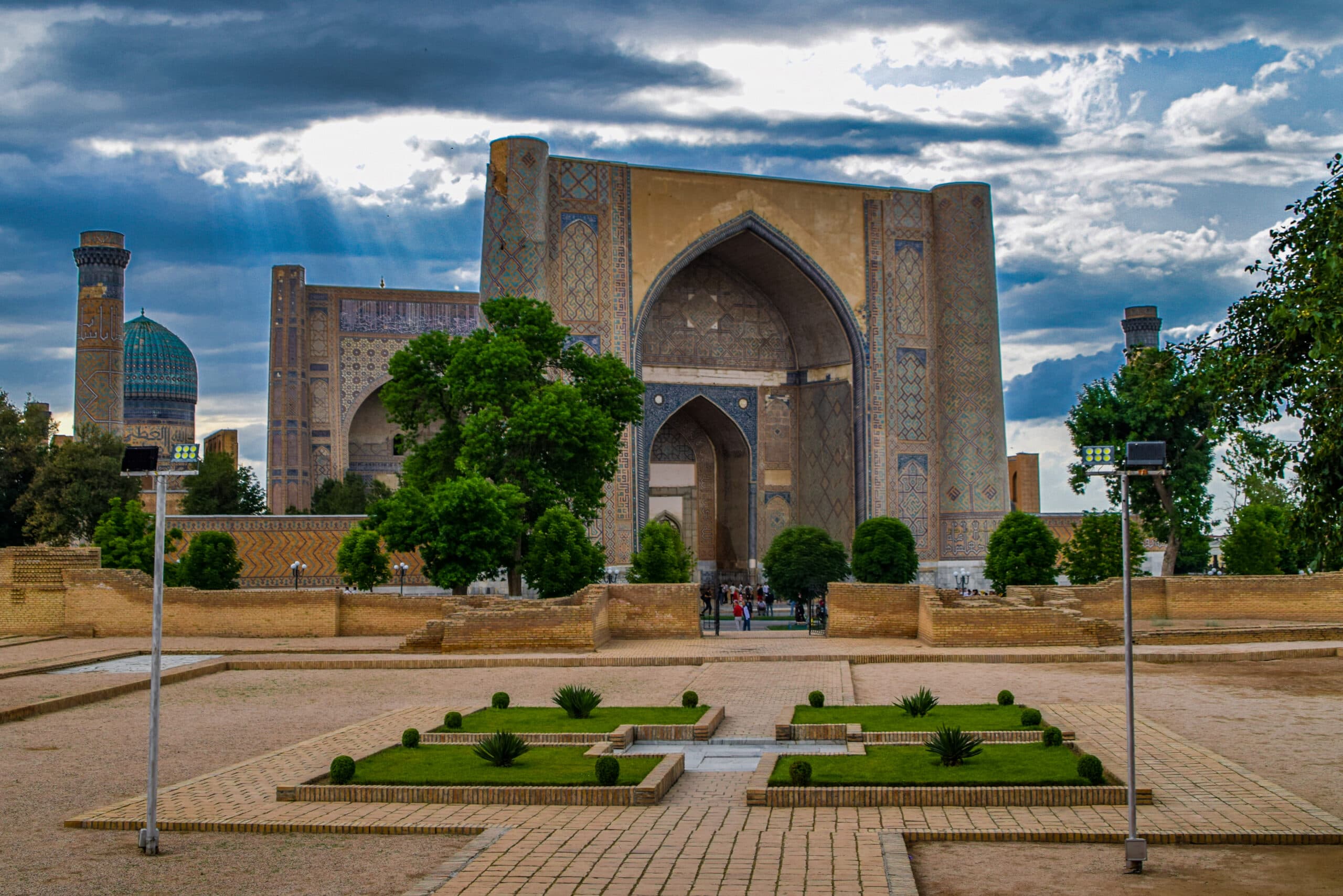 Securing Your Uzbekistan Visa as a Pakistani Resident in the UAE: A Comprehensive Guide by Minzifa Travel