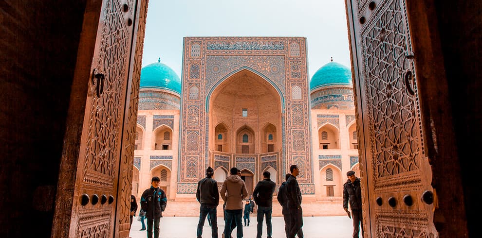 Your Complete Guide to Entering Uzbekistan: Tips from Minzifa Travel