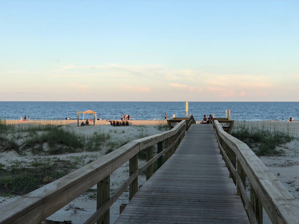 Ultimate Tybee Island Vacation Guide with Minzifa Travel