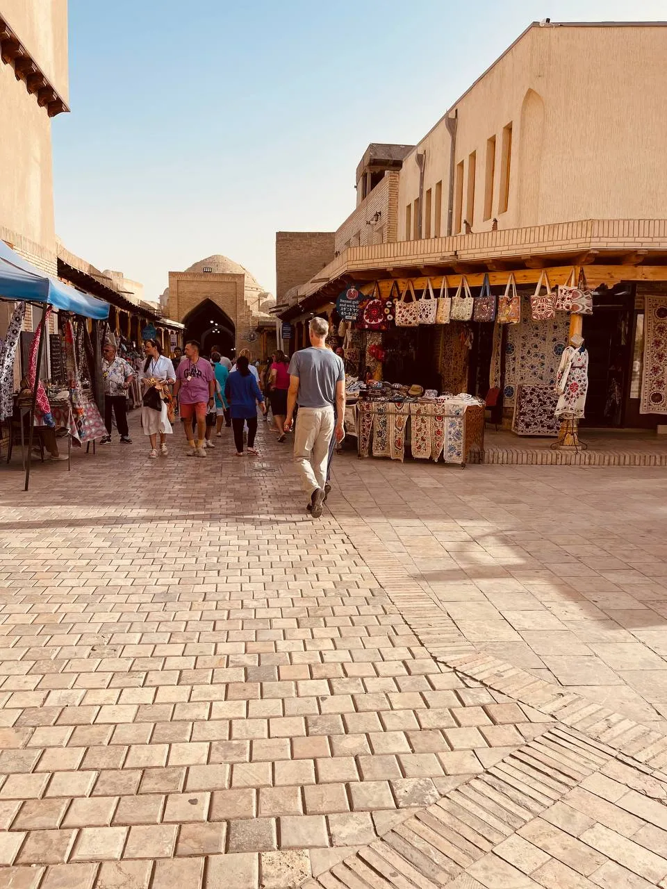 Visiting Uzbekistan Destinations? Browse Tashkent’s Best Places To Buy Gifts, Crafts And Souvenirs