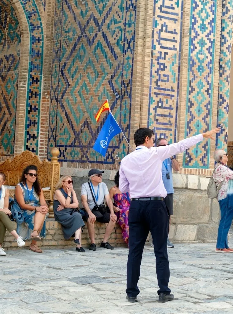 Tours to Uzbekistan. 100 Useful Tips To Find The Best Guide For Travelling