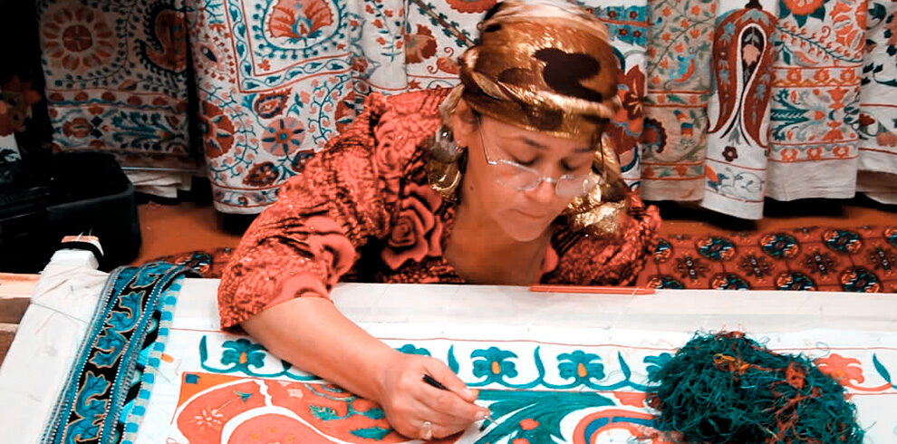 tours-to-uzbekistan-art-craft