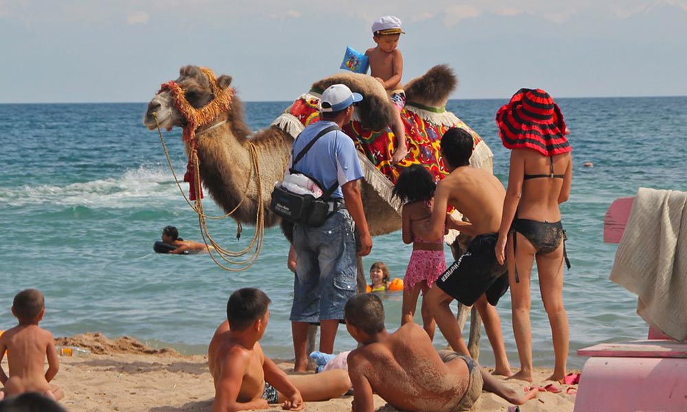 Tour-to-Issyk-Kul-Lake-(Jewel-of-Kyrgyzstan)