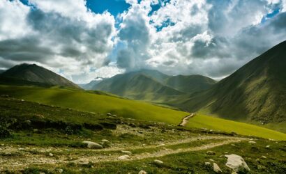 Tour-to-Kyrgyzstan-(Grand-canyon-of-Kyrgyzstan-and-horse-riding-in-Chon-Kemin)