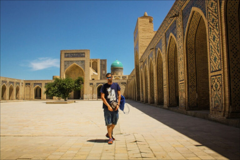 is uzbekistan safe to travel alone