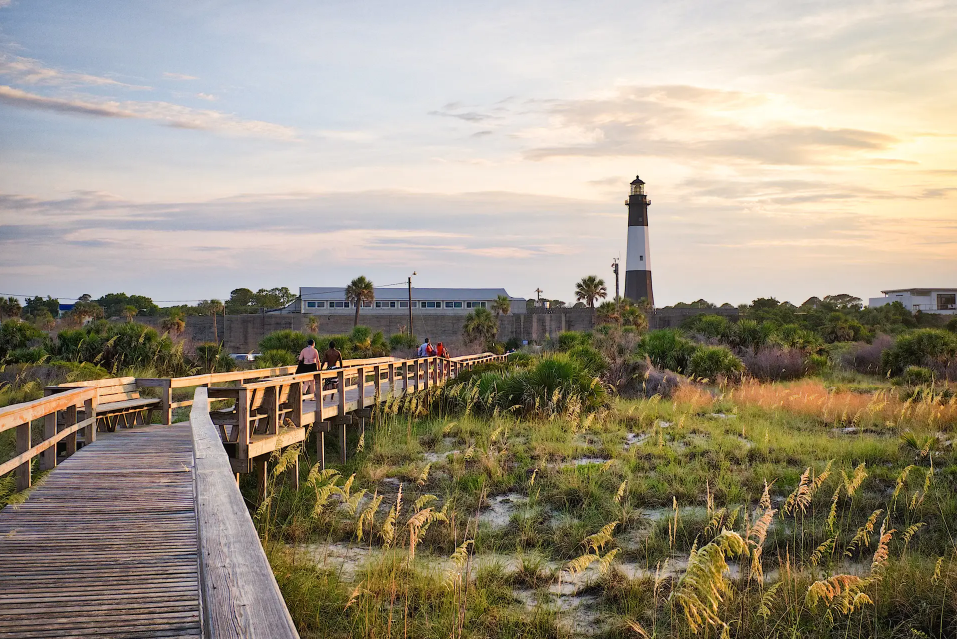 The Ultimate Guide to Airbnb Rentals on Tybee Island with Minzifa Travel